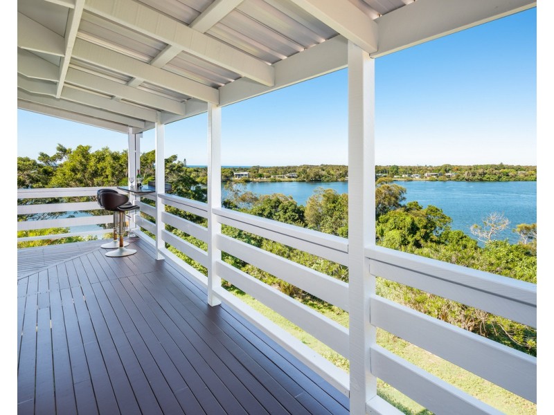 40 Hibiscus Parade, Banora Point NSW 2486