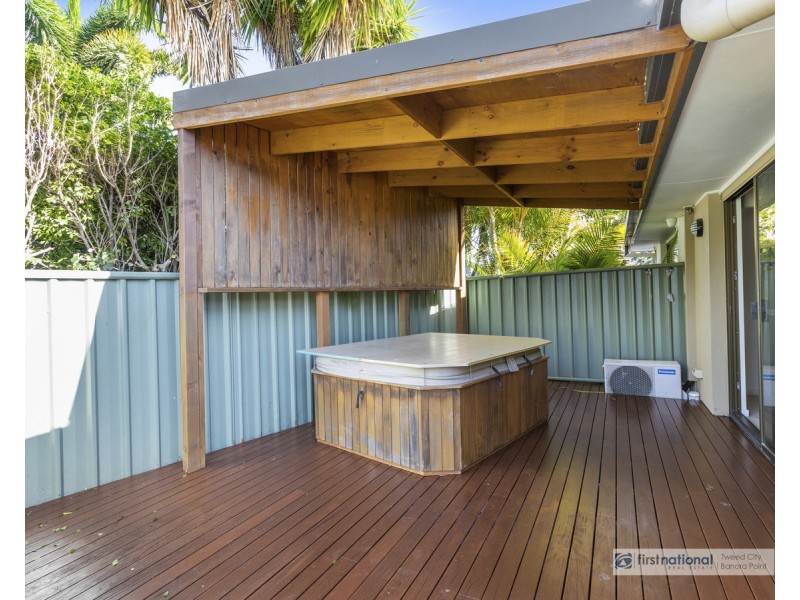 2/22 Wagtail Court, Burleigh Waters QLD 4220