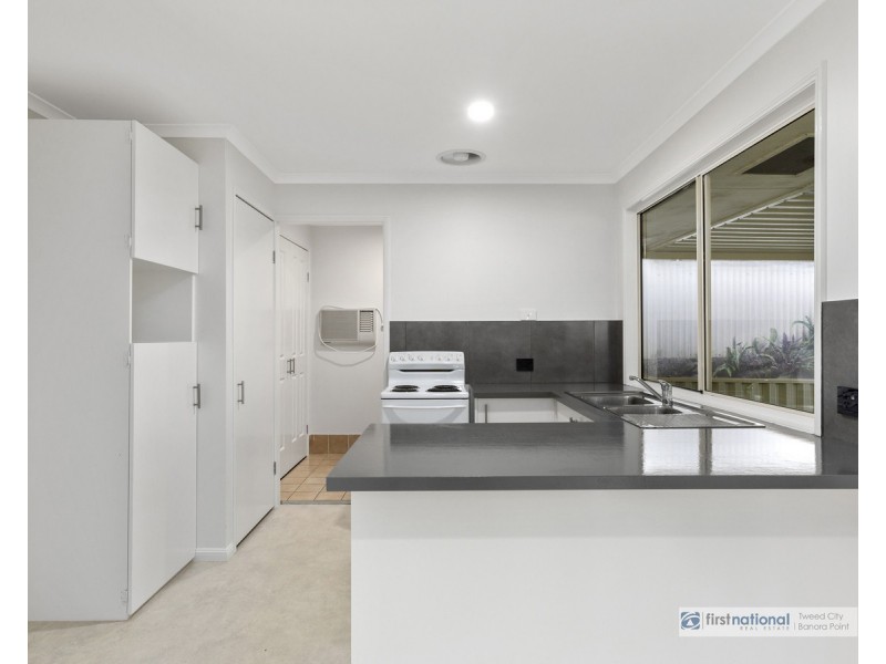 11 Lakeview Parade, Tweed Heads South NSW 2486