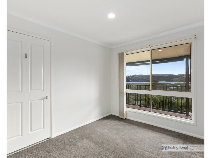 11 Lakeview Parade, Tweed Heads South NSW 2486