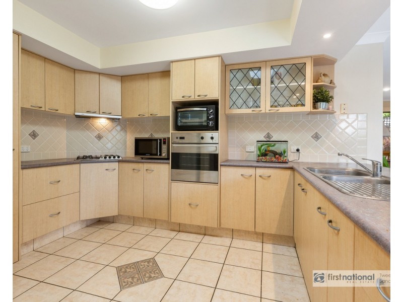 8 Port Drive, Tweed Heads South NSW 2486