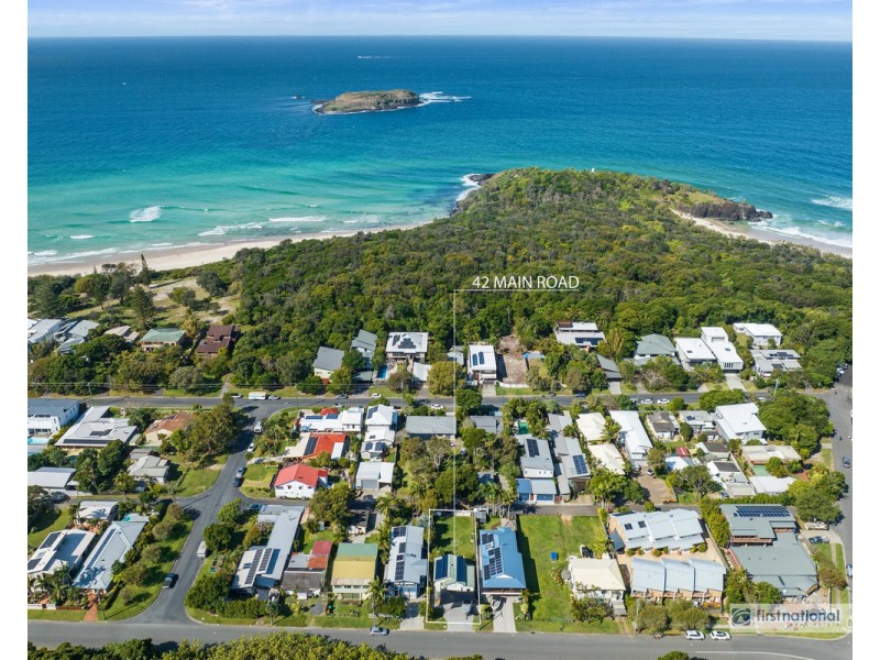 42 Main Road, Fingal Head NSW 2487