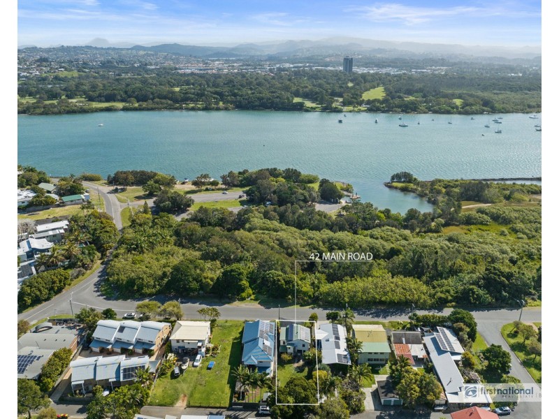 42 Main Road, Fingal Head NSW 2487
