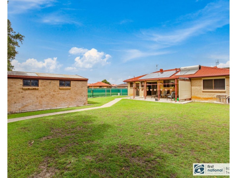 22 Blundell Boulevard, Tweed Heads South NSW 2486