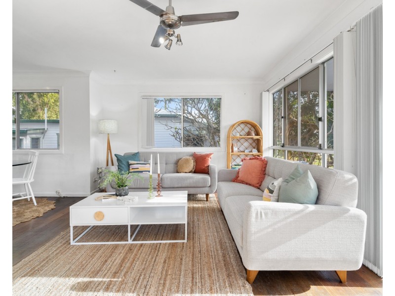 82 Riverside Drive, Tumbulgum NSW 2490