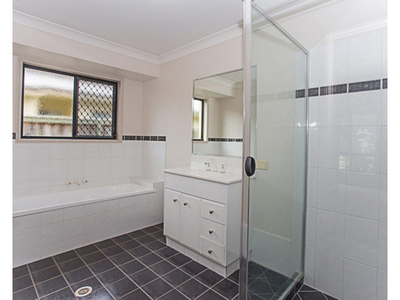 18 Westwood Street, Banora Point NSW 2486
