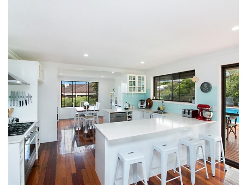 5 Mibbin Parade, Banora Point NSW 2486