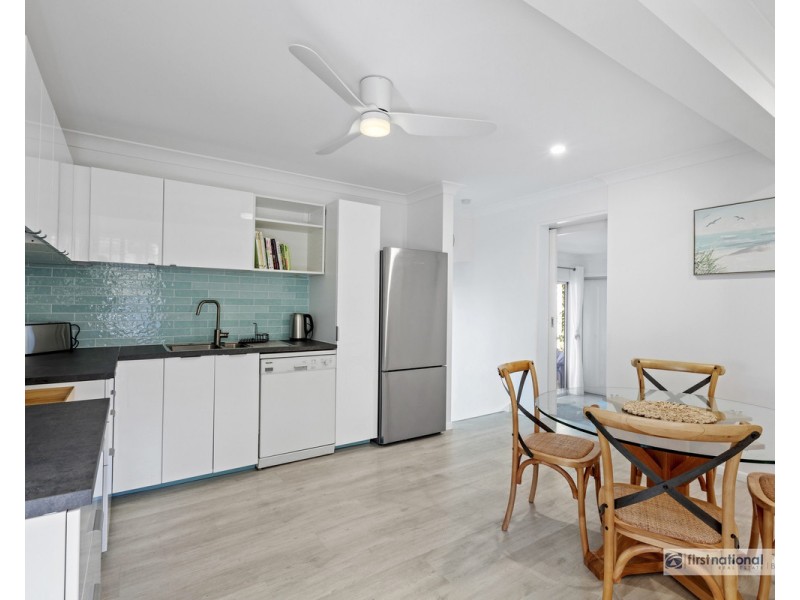 40 Hibiscus Parade, Banora Point NSW 2486