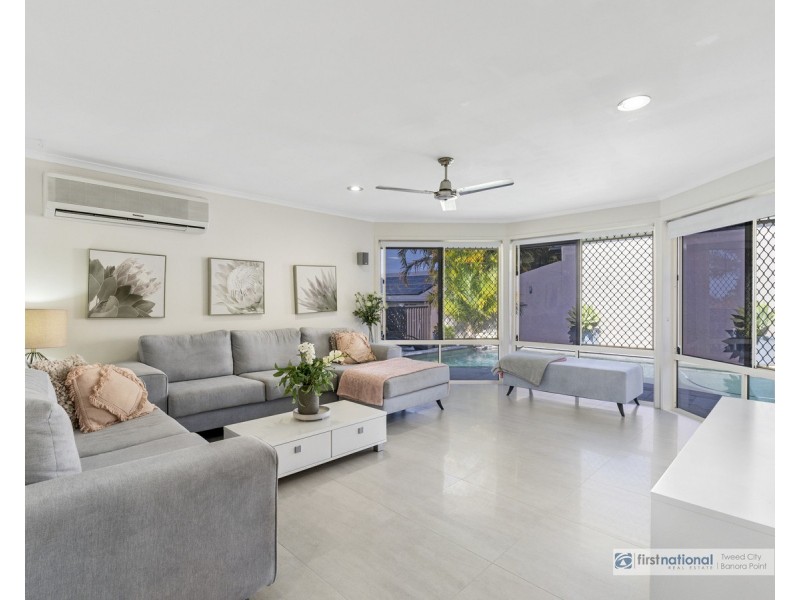 22 Clonakilty Close, Banora Point NSW 2486