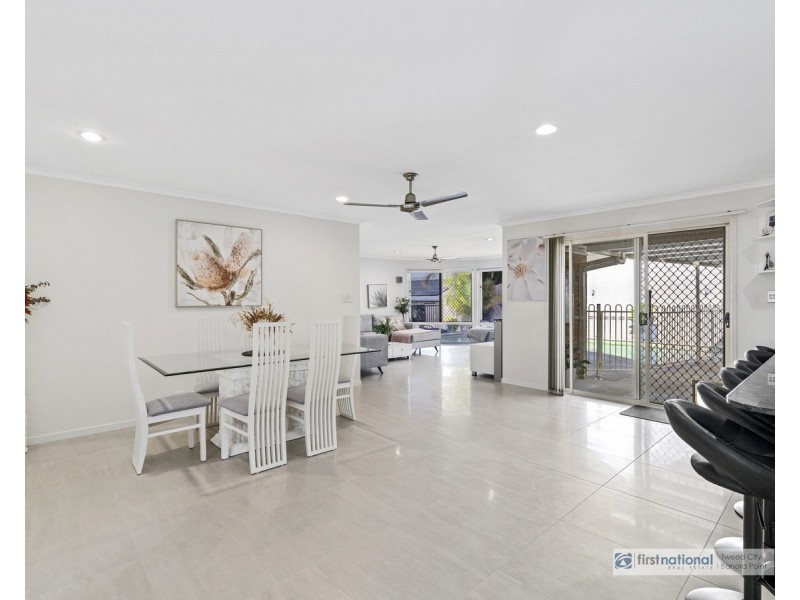22 Clonakilty Close, Banora Point NSW 2486