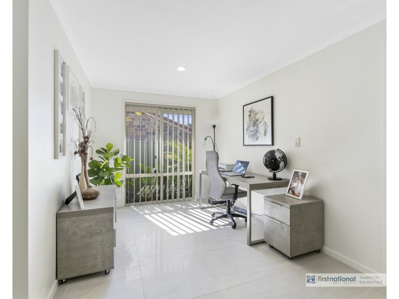 22 Clonakilty Close, Banora Point NSW 2486