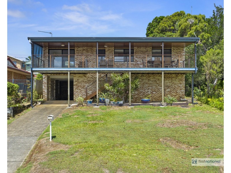 75 Hillcrest Avenue, Tweed Heads South NSW 2486