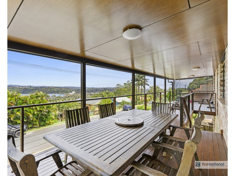 75 Hillcrest Avenue, Tweed Heads South NSW 2486