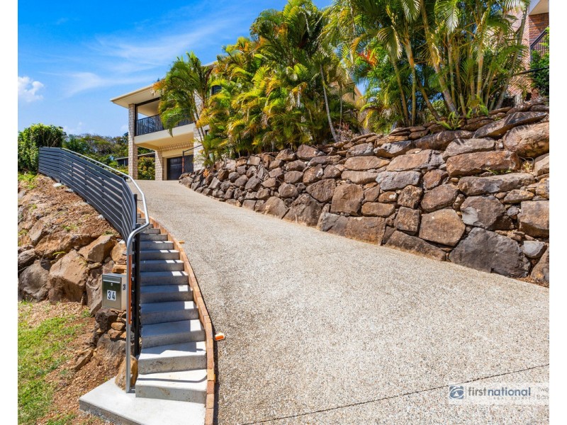 34 St Andrews Way, Banora Point NSW 2486