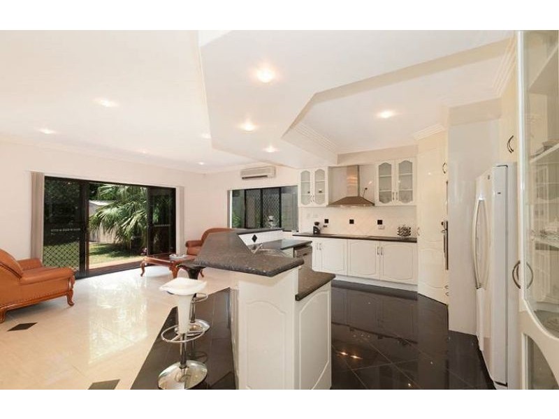 70 Belford Drive, Wellington Point QLD 4160