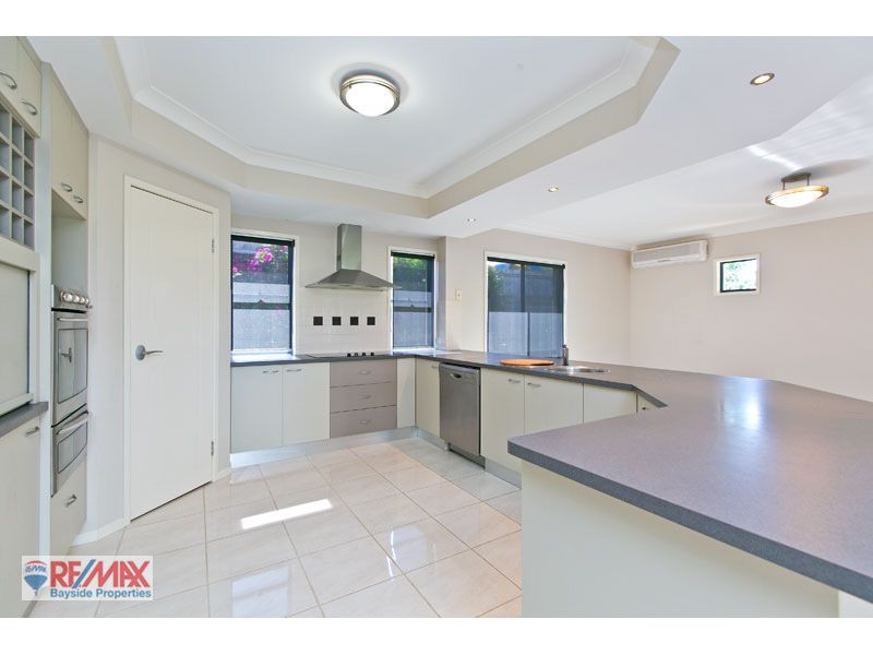 19 Trafalgar Vale Avenue, Wellington Point QLD 4160