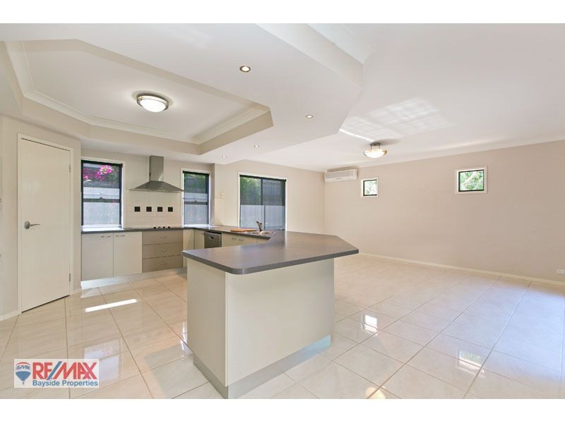 19 Trafalgar Vale Avenue, Wellington Point QLD 4160