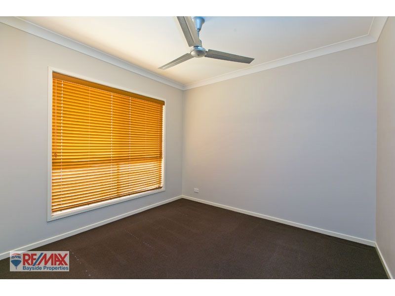 19 Trafalgar Vale Avenue, Wellington Point QLD 4160