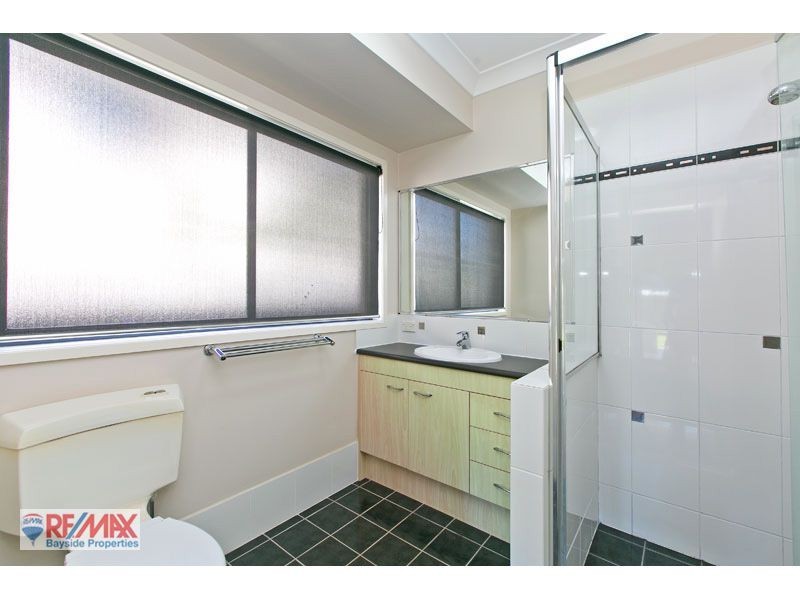 19 Trafalgar Vale Avenue, Wellington Point QLD 4160