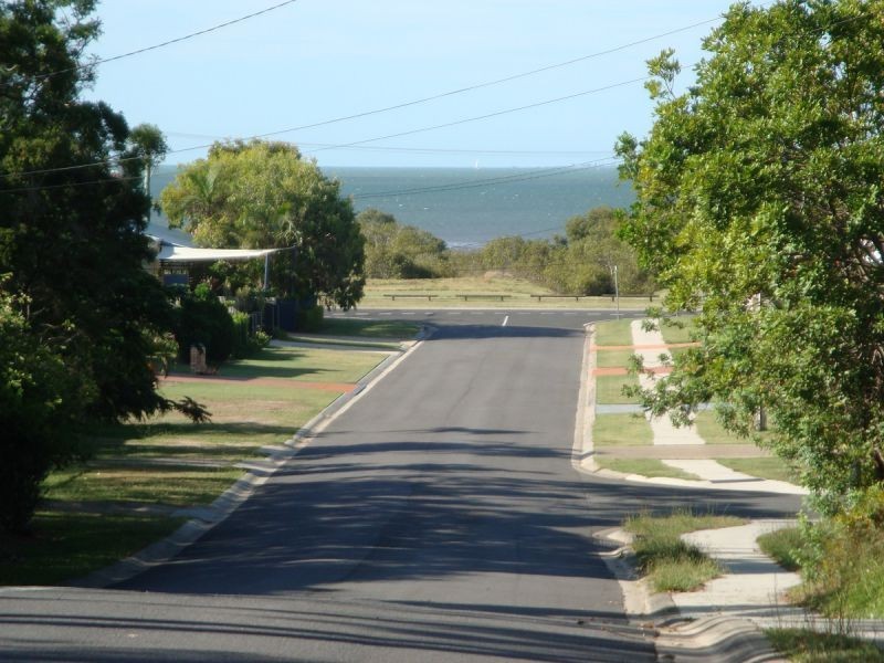 4 Saul St, Thorneside QLD 4158