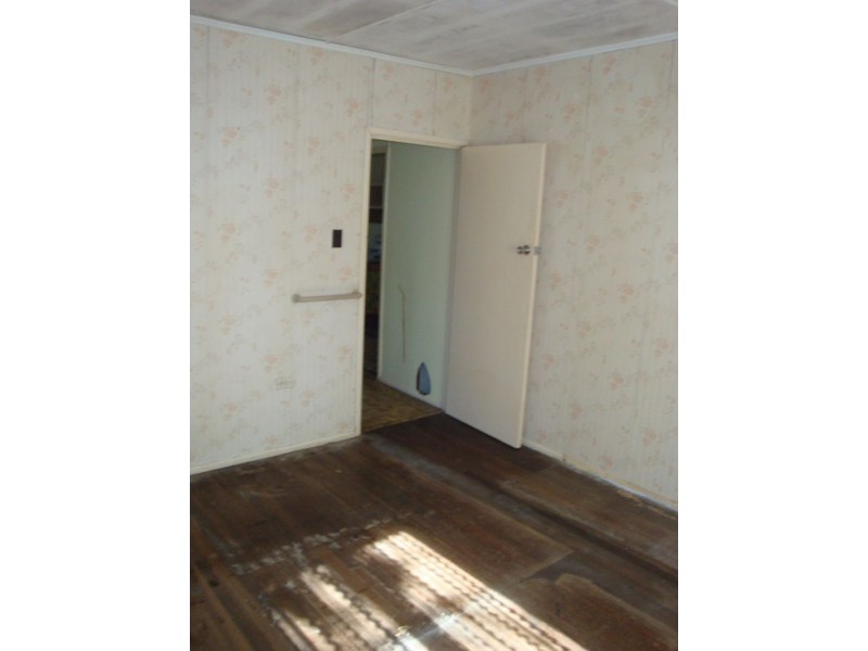 4 Saul St, Thorneside QLD 4158