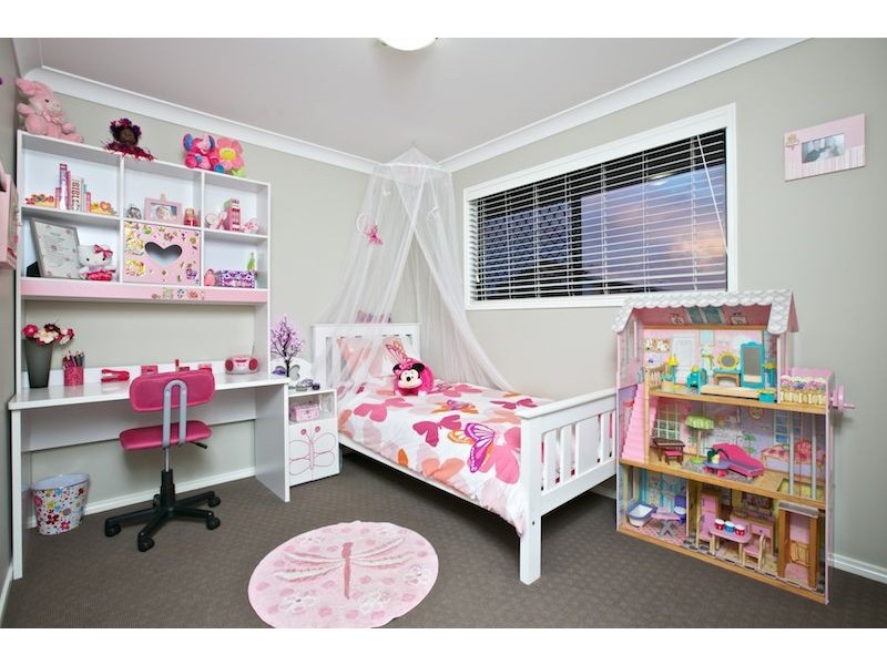 30 Pentecost Place, Redland Bay QLD 4165