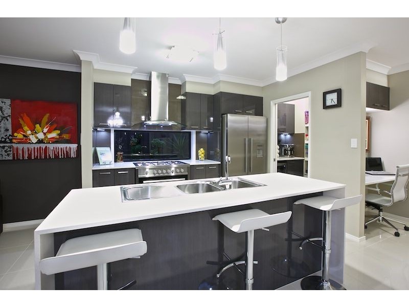 30 Pentecost Place, Redland Bay QLD 4165