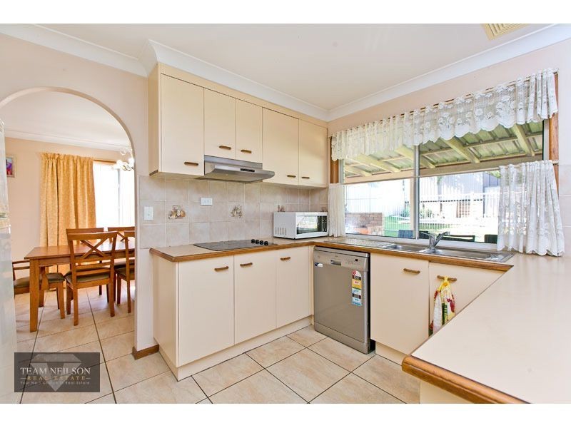 3 Arwon Ct, Wellington Point QLD 4160