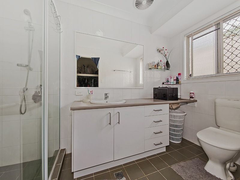 18 Kooringa Avenue, Cleveland QLD 4163