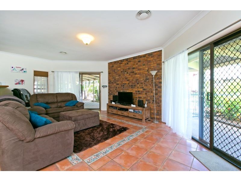 1 Maxted Court, Alexandra Hills QLD 4161
