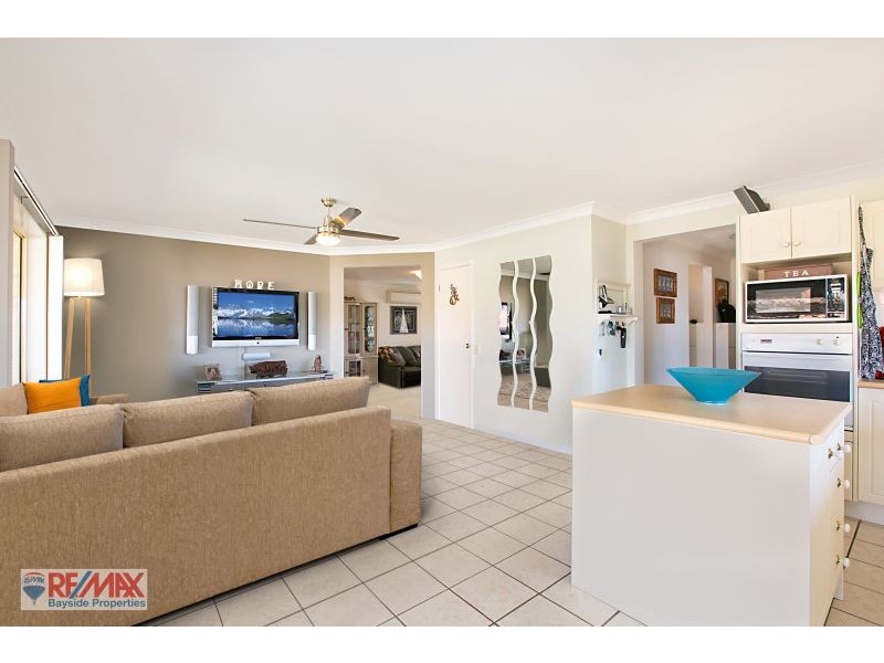 34 Chesterfield Crescent, Wellington Point QLD 4160