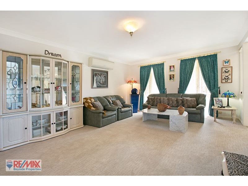 34 Chesterfield Crescent, Wellington Point QLD 4160