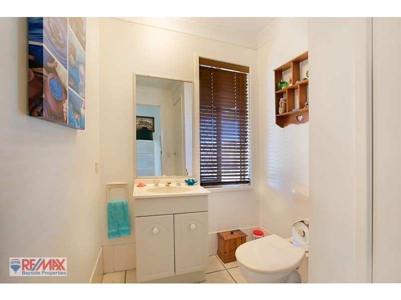 34 Chesterfield Crescent, Wellington Point QLD 4160