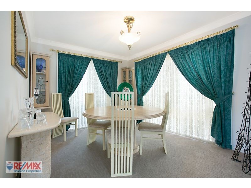 34 Chesterfield Crescent, Wellington Point QLD 4160