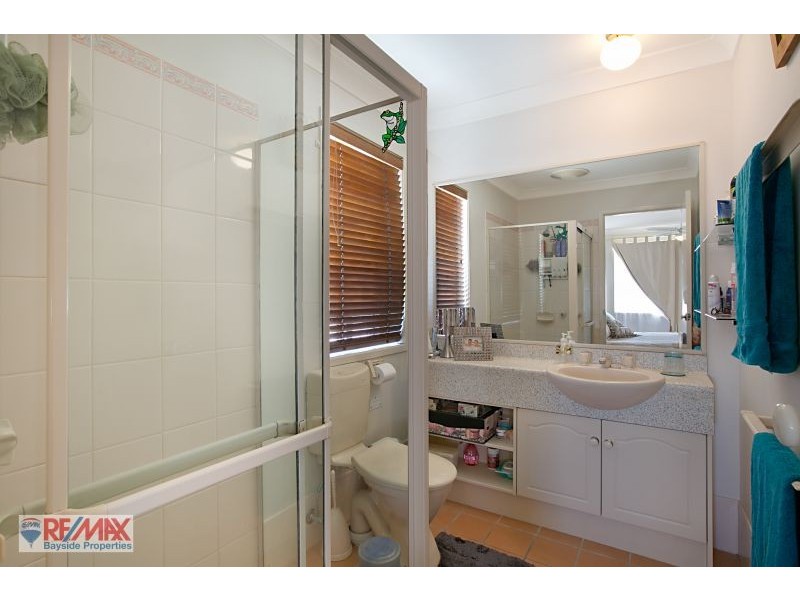 34 Chesterfield Crescent, Wellington Point QLD 4160