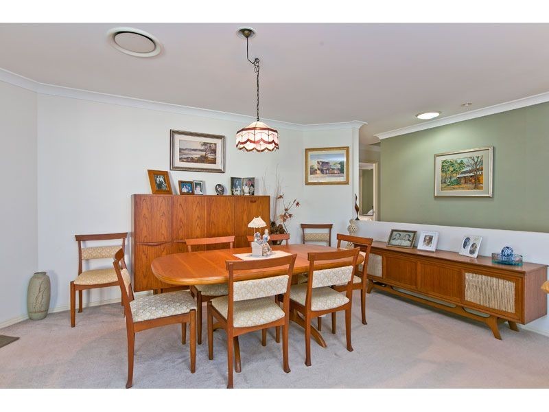 12 Moores Road, Redland Bay QLD 4165