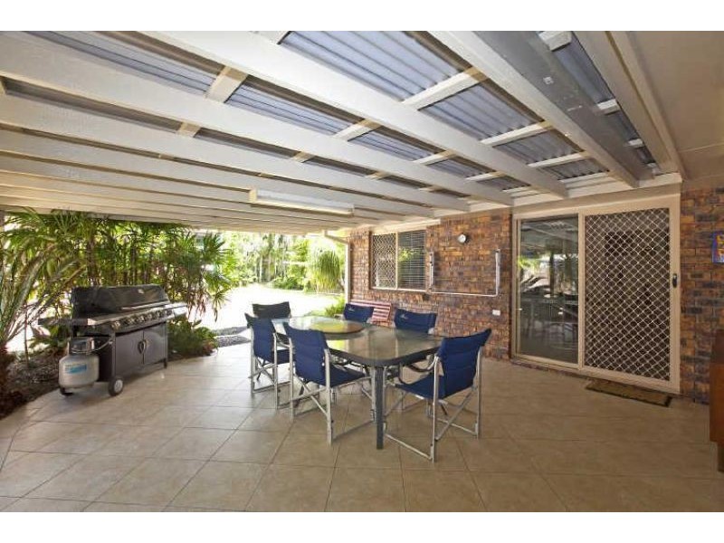 7 Anita Street, Redland Bay QLD 4165