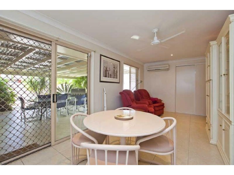7 Anita Street, Redland Bay QLD 4165