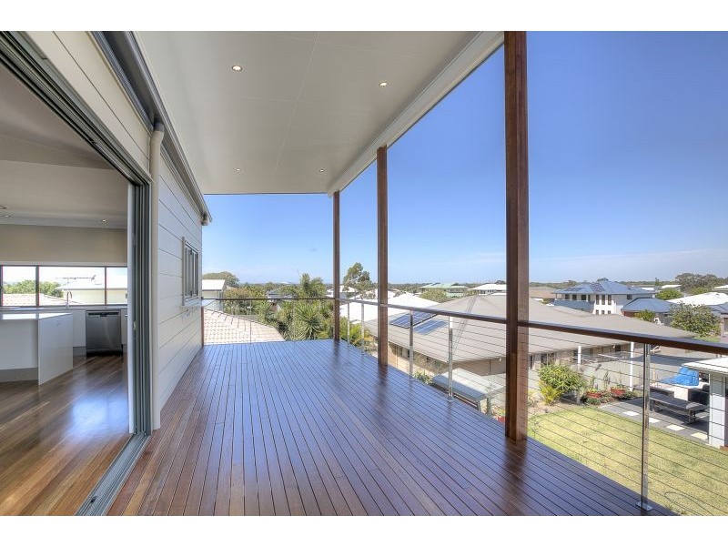 6 Nadine Crescent, Thornlands QLD 4164