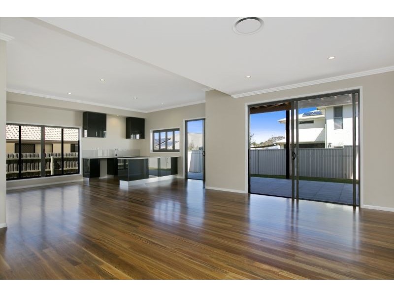 6 Nadine Crescent, Thornlands QLD 4164