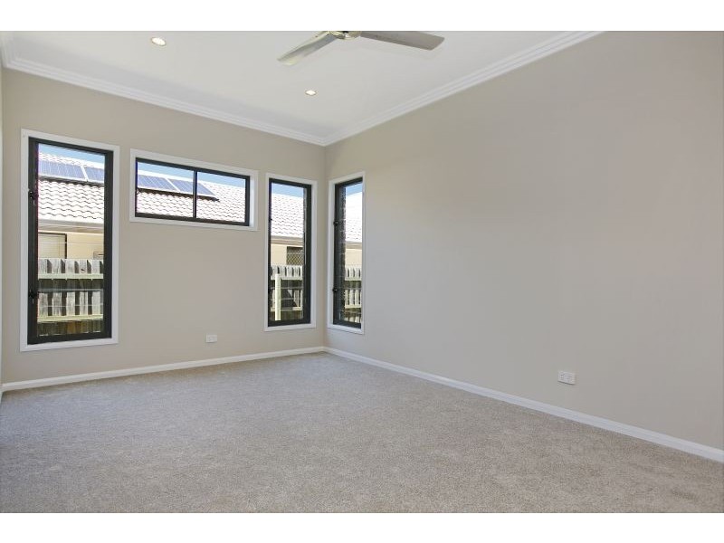 6 Nadine Crescent, Thornlands QLD 4164