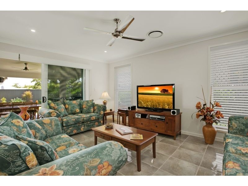 3 Nursery Street, Wellington Point QLD 4160