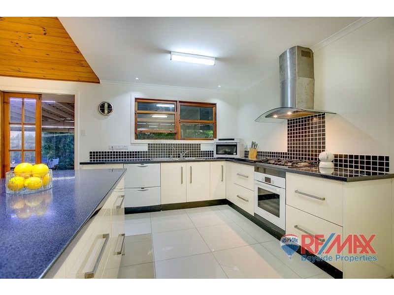 18 Creswick Place, Birkdale QLD 4159