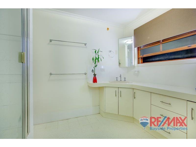 18 Creswick Place, Birkdale QLD 4159