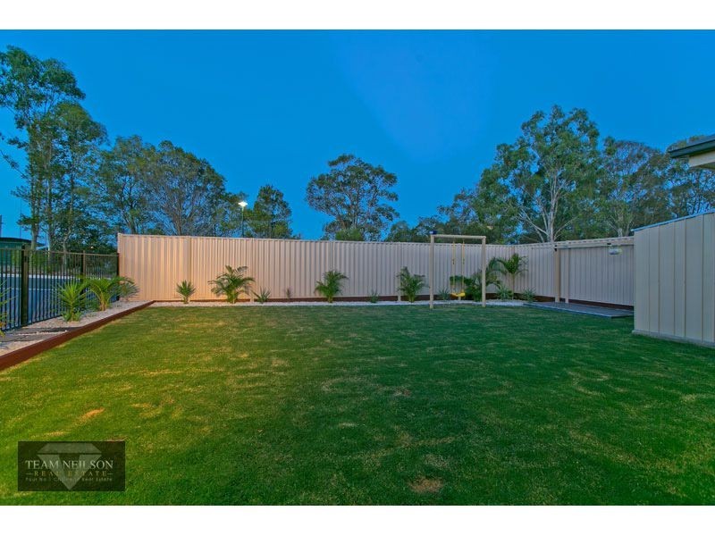 11 Lancaster Circuit, Redland Bay QLD 4165