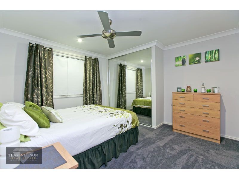 11 Lancaster Circuit, Redland Bay QLD 4165