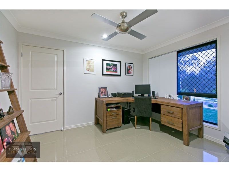 11 Lancaster Circuit, Redland Bay QLD 4165