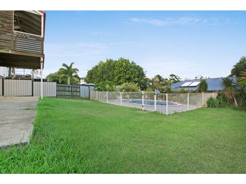 18 Sylvania Street, Wellington Point QLD 4160
