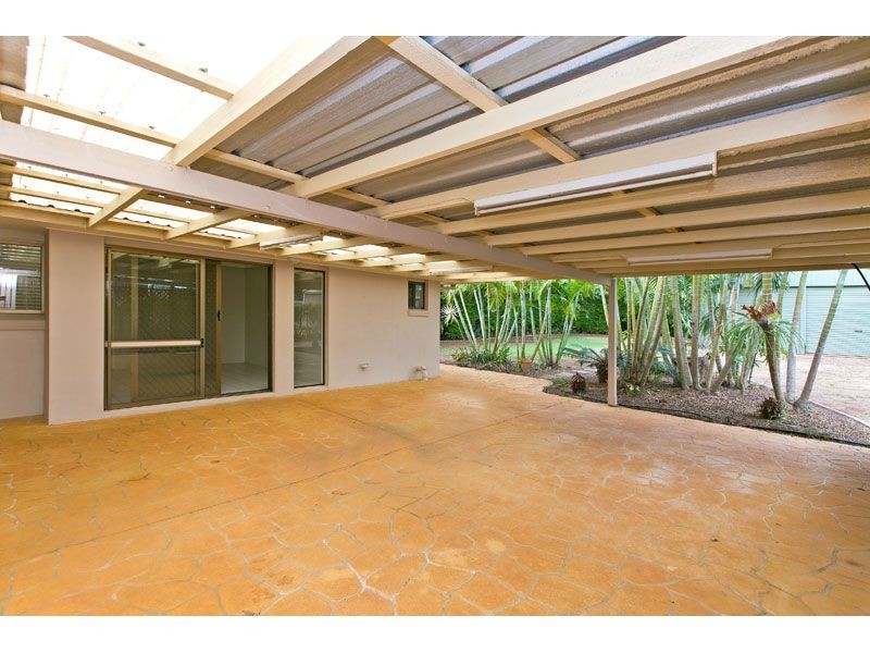 50 Main Street, Redland Bay QLD 4165