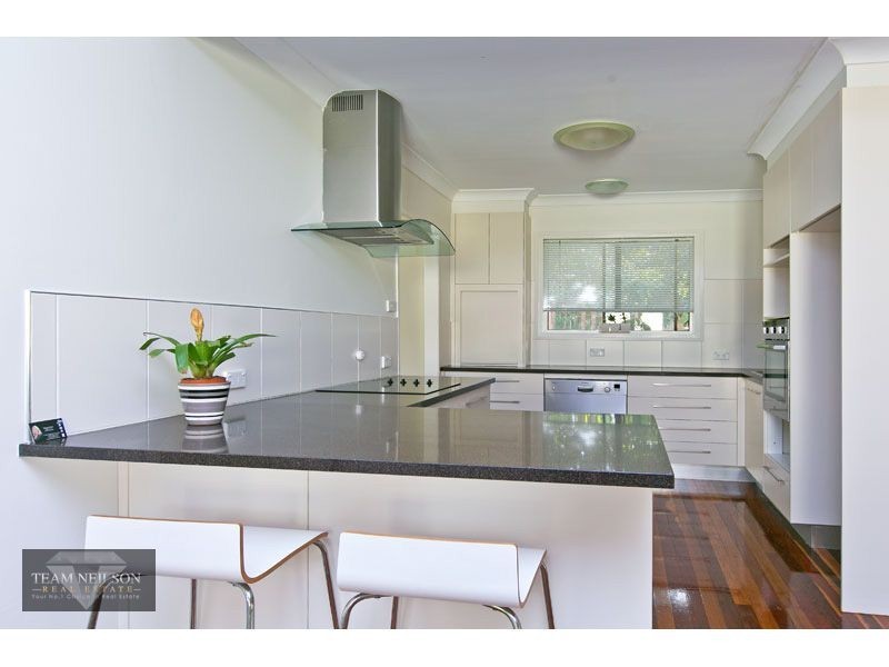 24 Thistle Street, Ormiston QLD 4160